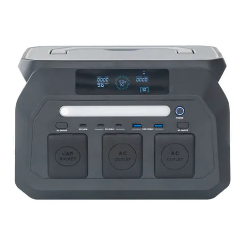 800 W Portable Power Station / Solar Generator